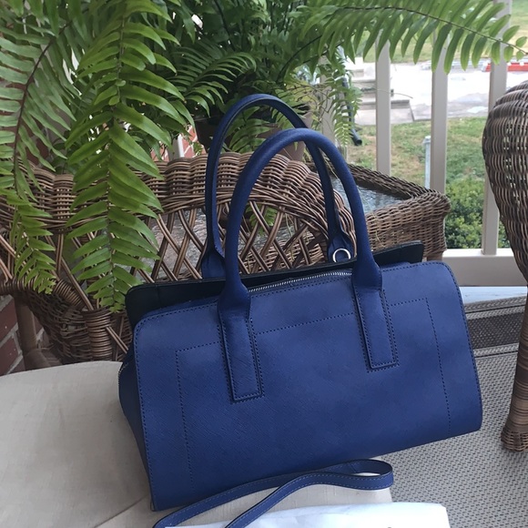 ⚾️ Beautiful! ❤️🤍💙 Calvin Klein-indigo leather handbag - Picture 8 of 9
